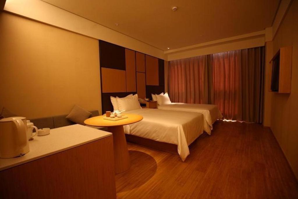 Ji Changfeng Park 3*